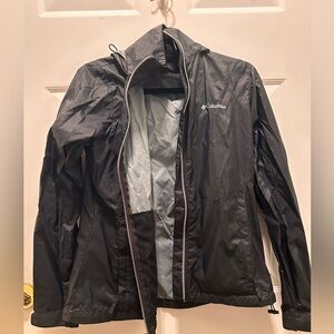 Columbia Switchback packable rain coat with hood